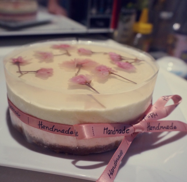 樱花渐变慕斯蛋糕（6寸）