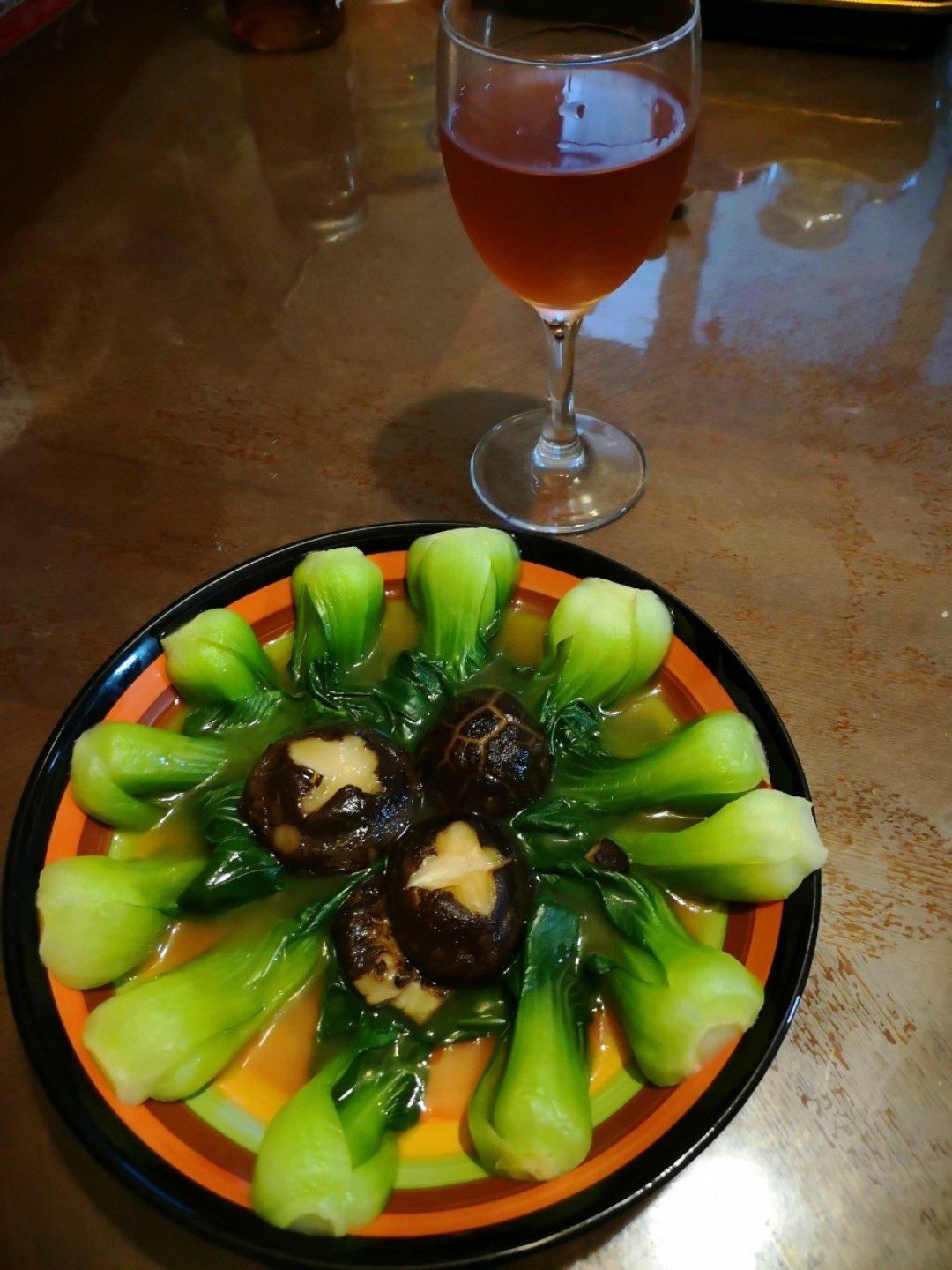 浇汁香菇油菜