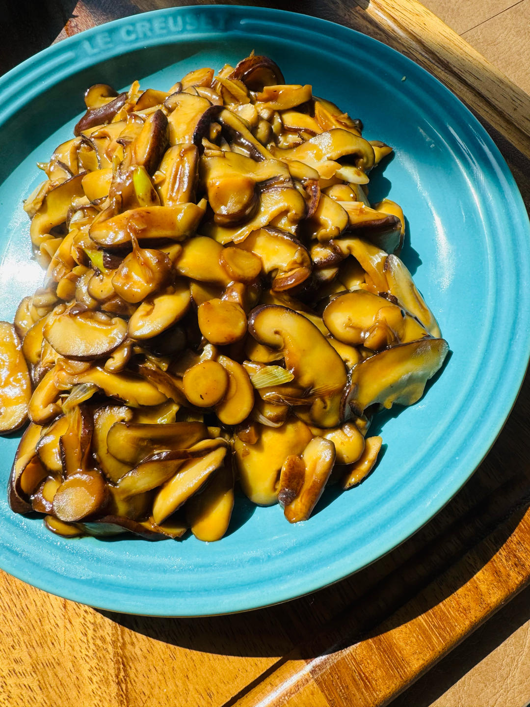 香菇这样炒比肉都好吃😋素炒香菇