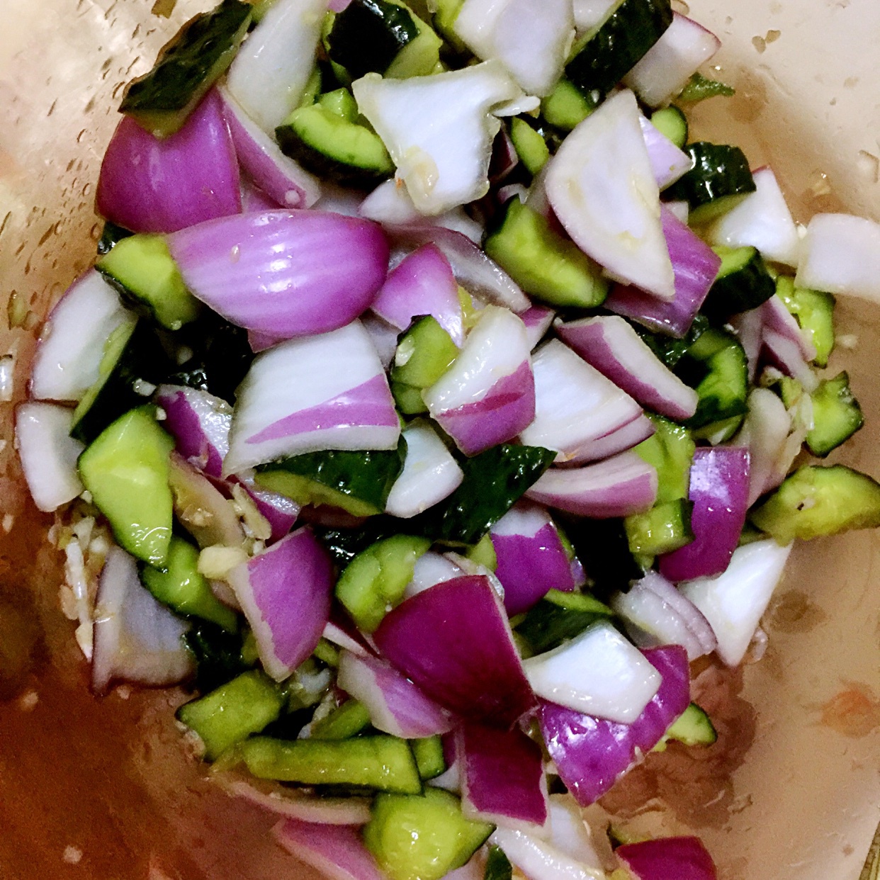 悠闲小鱼儿做的凉拌洋葱黄瓜