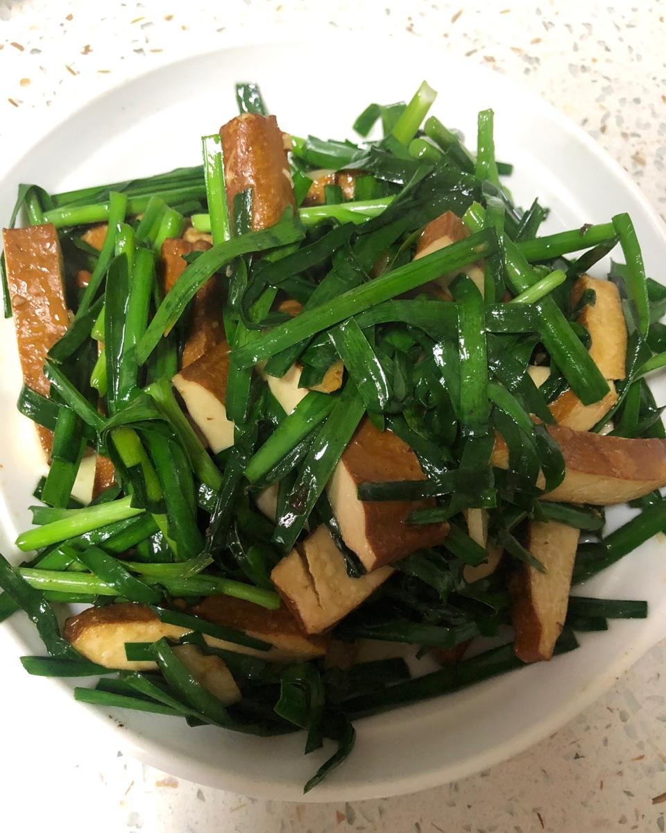 韭菜炒干子