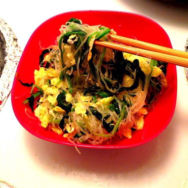 菠菜鸡蛋炒粉丝