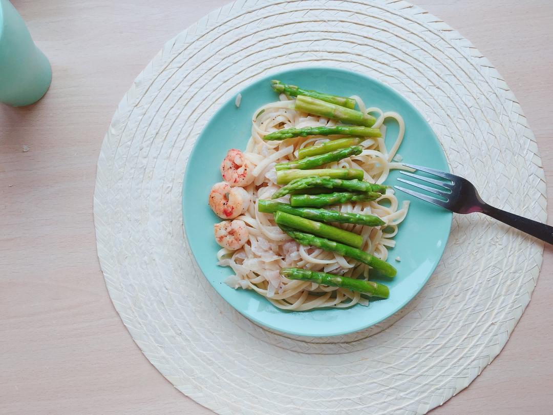 超简单的奶汁培根意面Carbonara