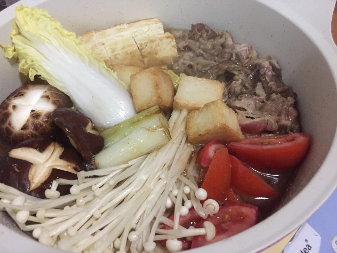 寿喜烧（日式牛肉锅）