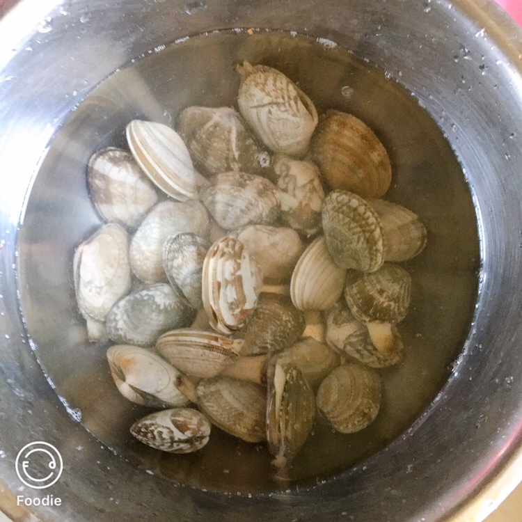 花蛤冬瓜汤的做法 步骤1