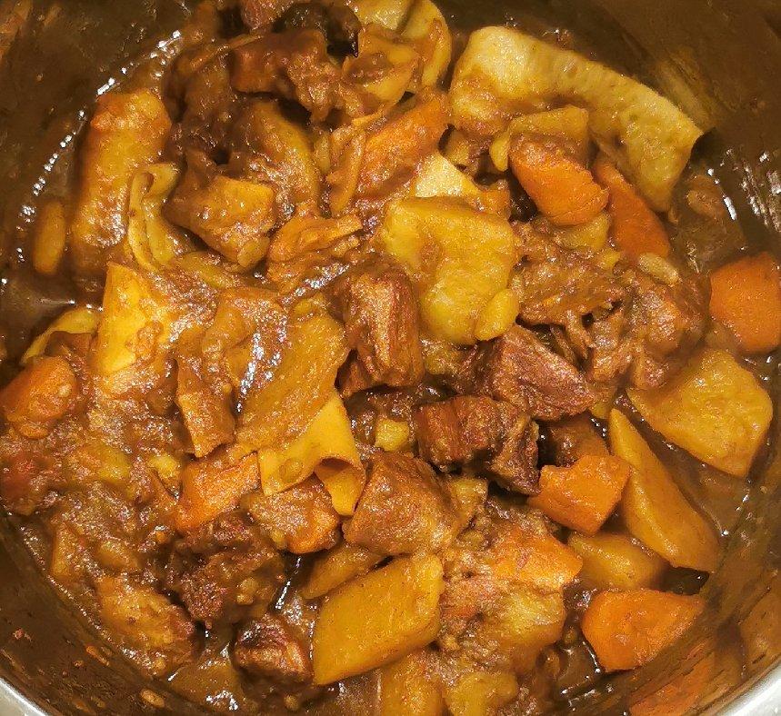 红烧牛肉土豆 （独家秘制）