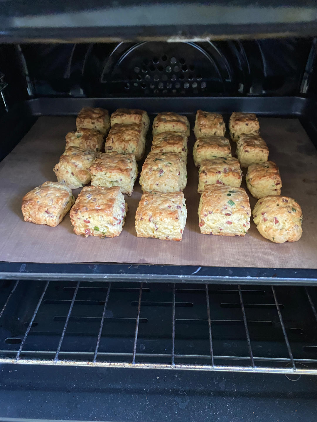 超级好吃的咸味司康Savoury Scones
