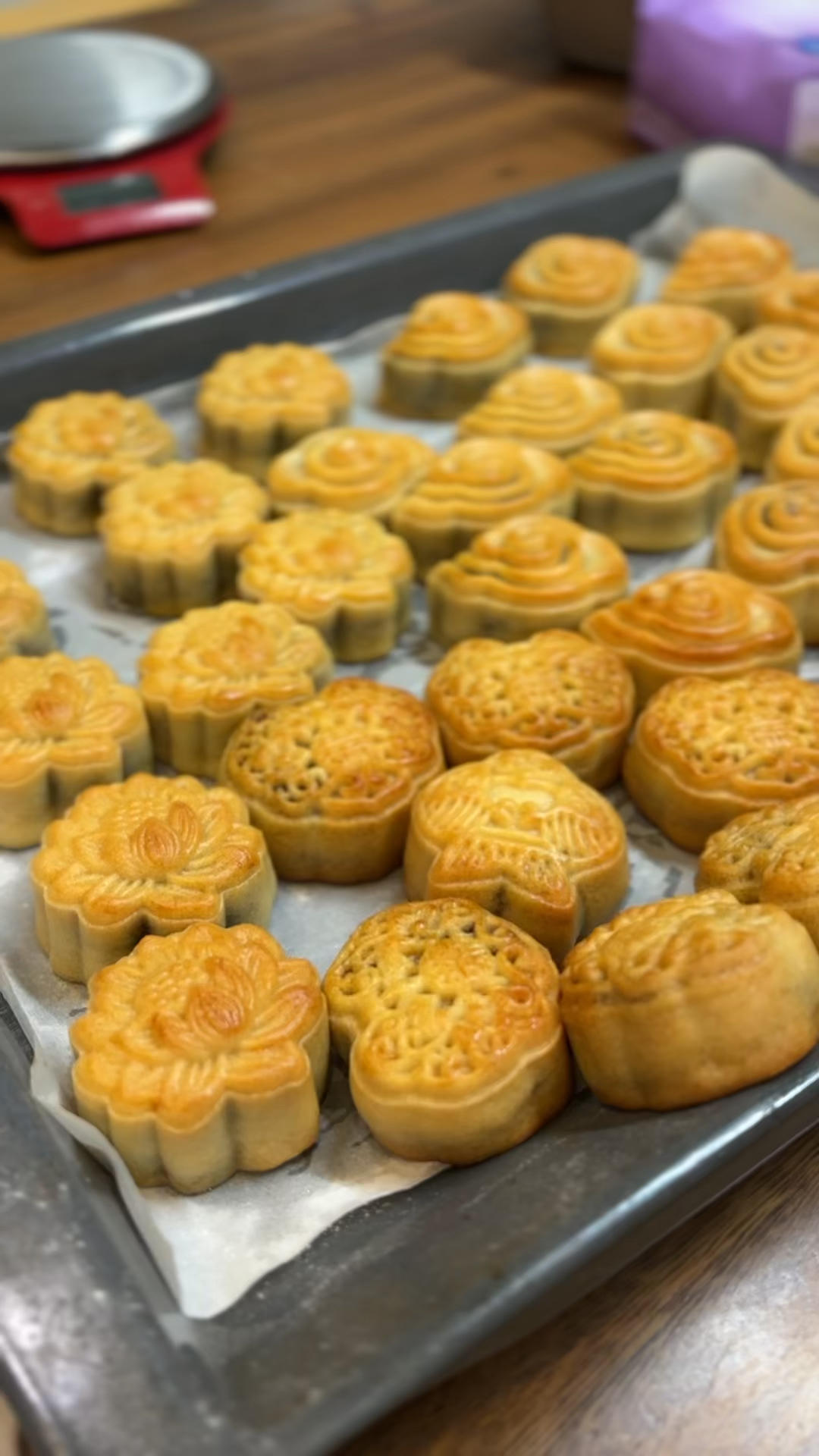 广式月饼—蛋黄莲蓉月饼