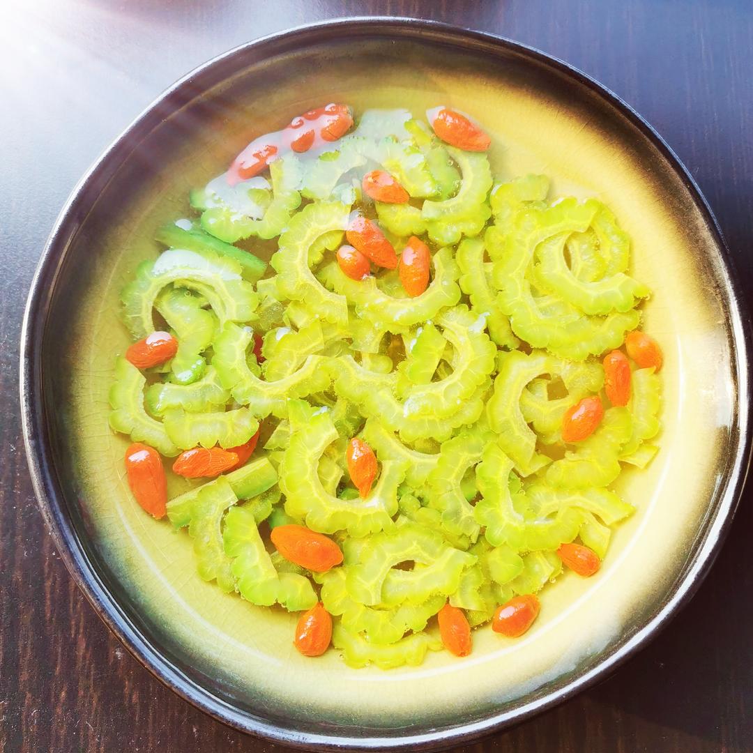 超级简单的苦瓜雪碧饮 清凉去火第一品的做法