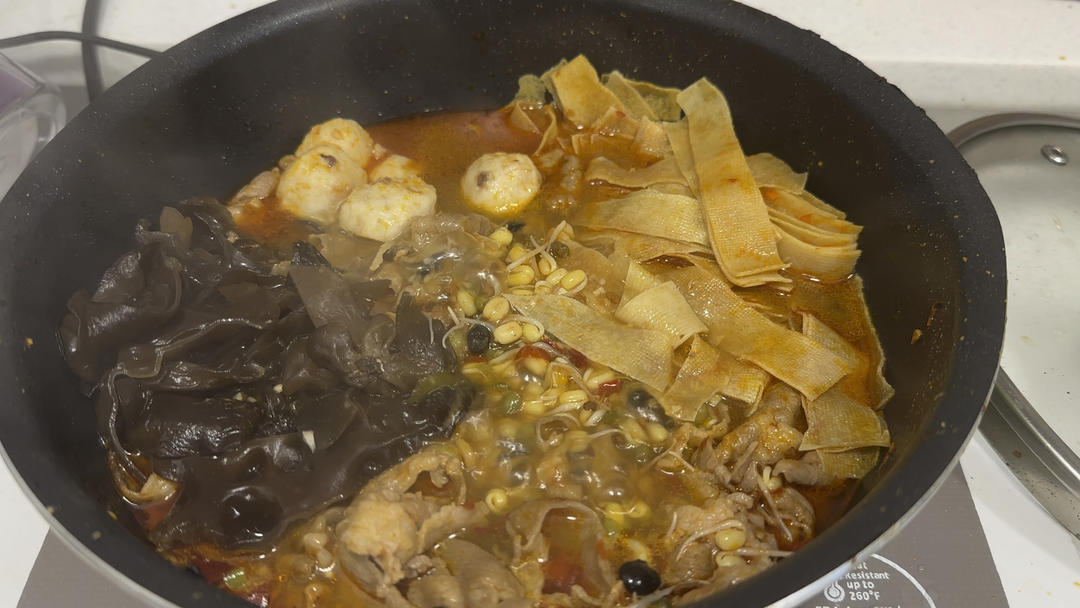 种植蔬菜 生黑黄豆芽 绿豆芽 水养