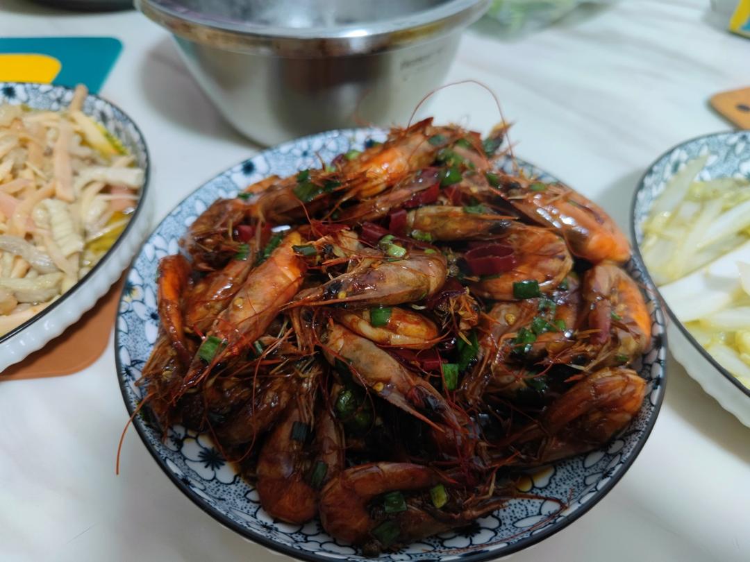 10分钟搞定，好吃到舔手指的油焖大虾