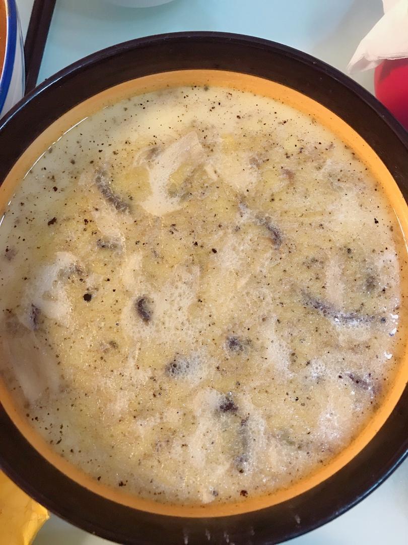 奶油蘑菇鸡茸汤