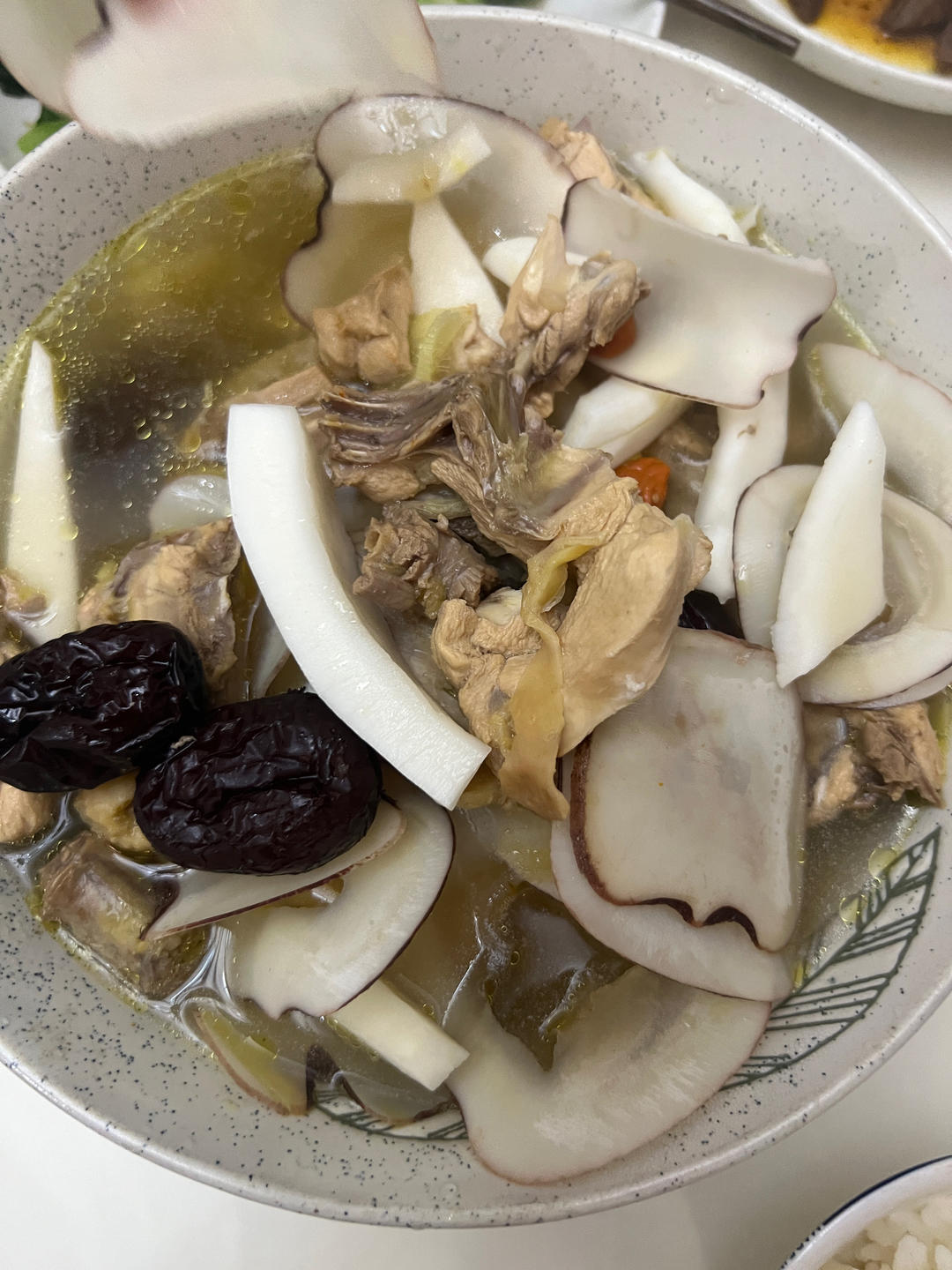 不加一滴水的椰子鸡