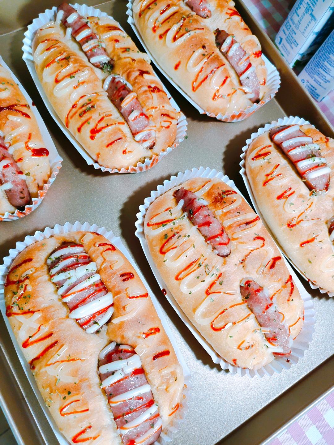 软fufu的经典肉松肠仔包