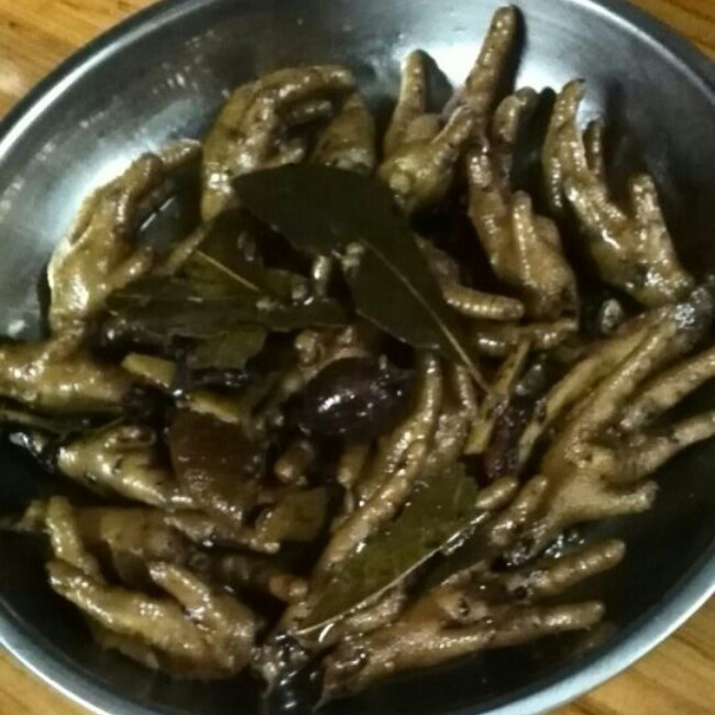 秘制红烧鸡爪