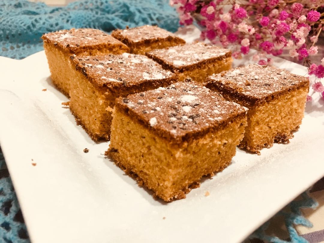 幸运桃子做的枣泥海绵蛋糕