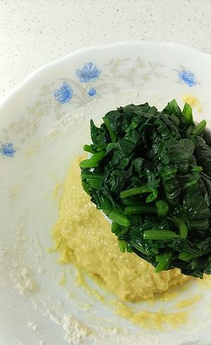 菠菜早餐饼的做法 步骤4