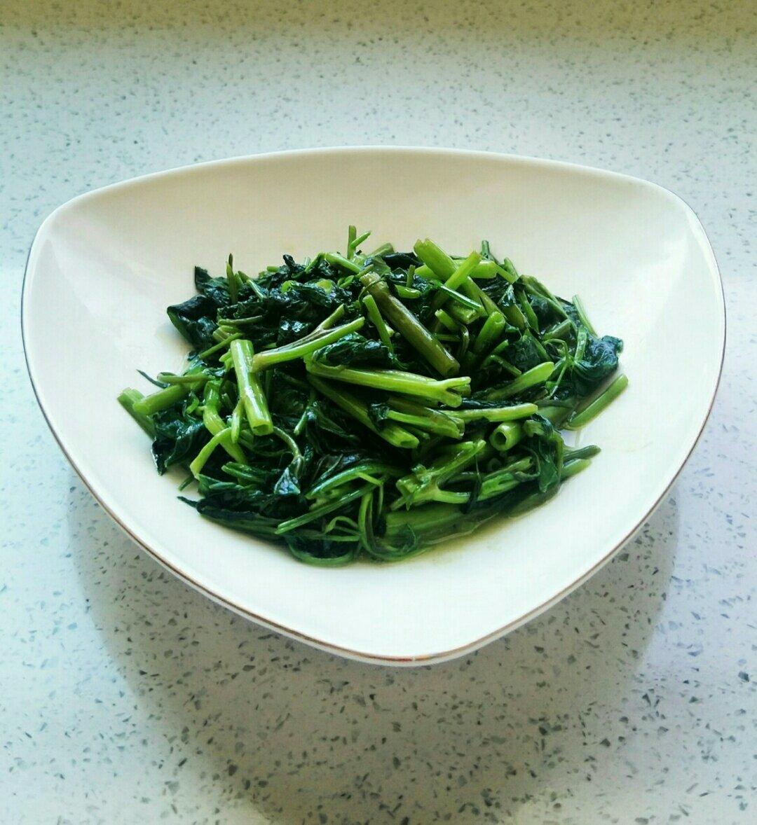 炝炒空心菜（不黑的秘密）