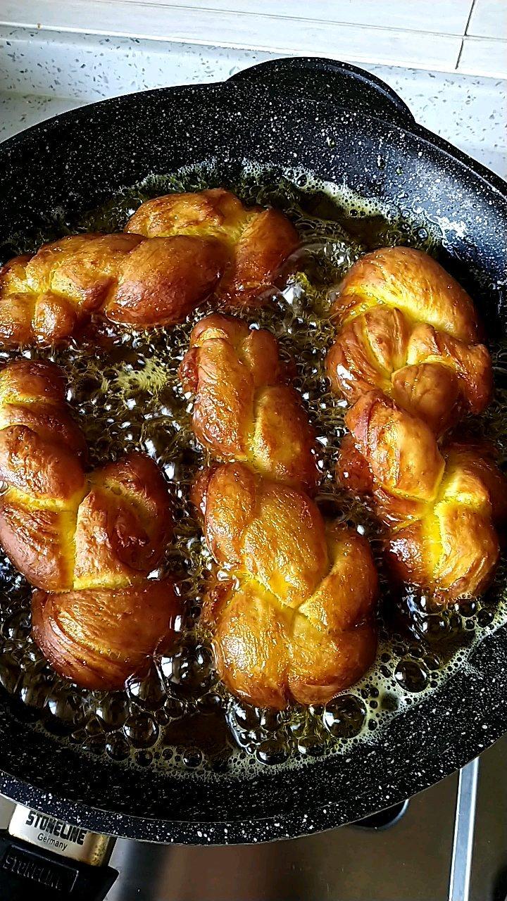 香软奶香炸麻花