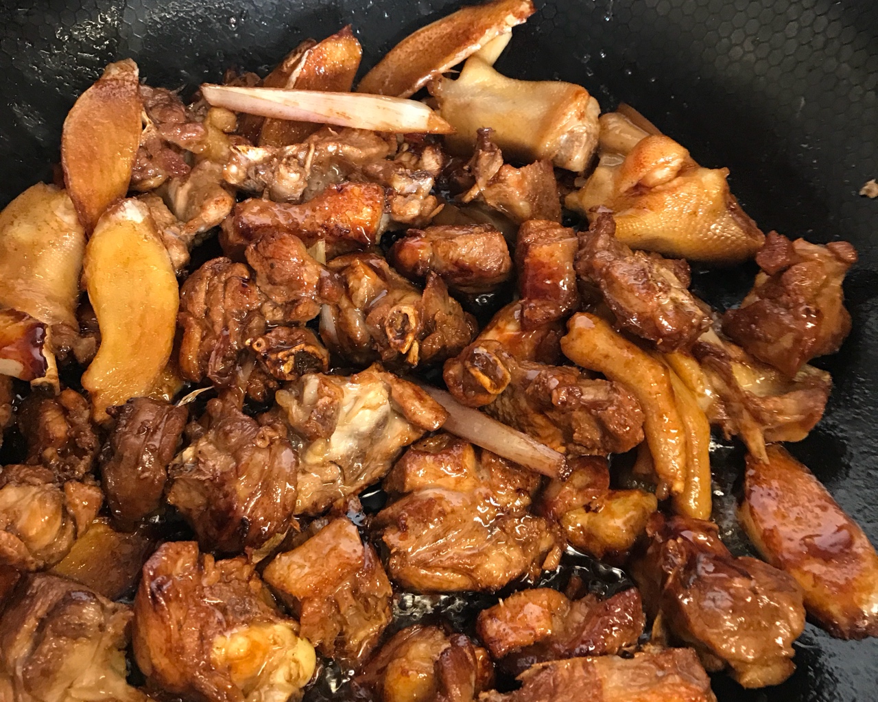 腐竹焖鸭肉的做法