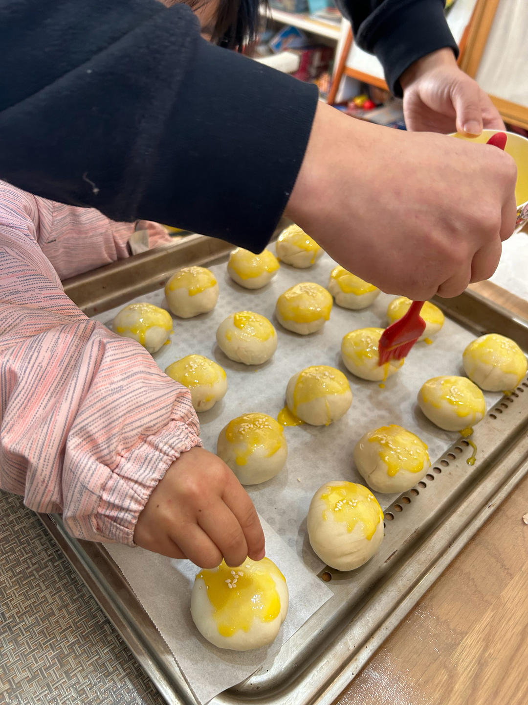 超简单 免揉 酥掉渣的蛋黄酥(超详细附全程视频)不破酥『万能酥皮』