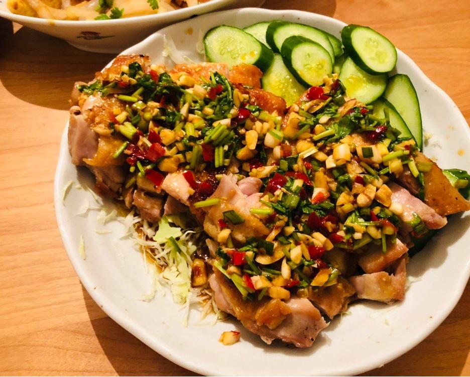 【泰国椒麻鸡】这鸡腿名字乱叫，味道却很正经！