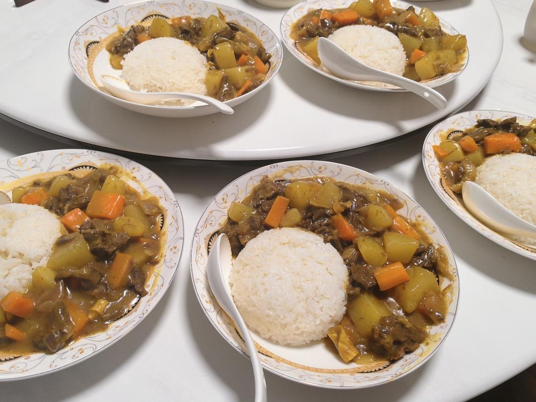 日式牛肉咖喱饭