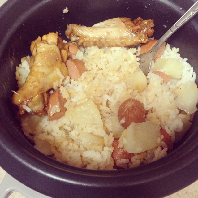 土豆香肠焖饭（电饭锅only）