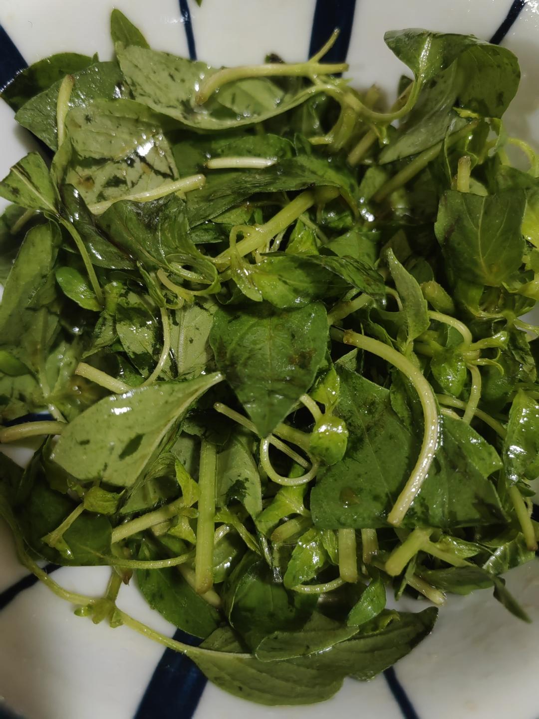 凉拌荆芥