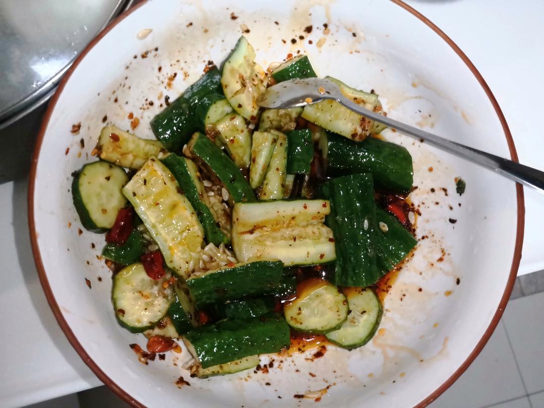 🌈酸酸辣辣巨开胃～超过瘾的凉拌黄瓜