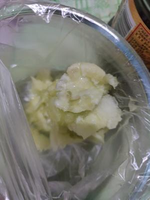 香瓜椰奶冻的做法 步骤2