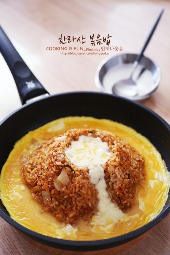 #🦊在韩国#美味有趣的汉拿山炒饭！（한라산볶음밥）的做法