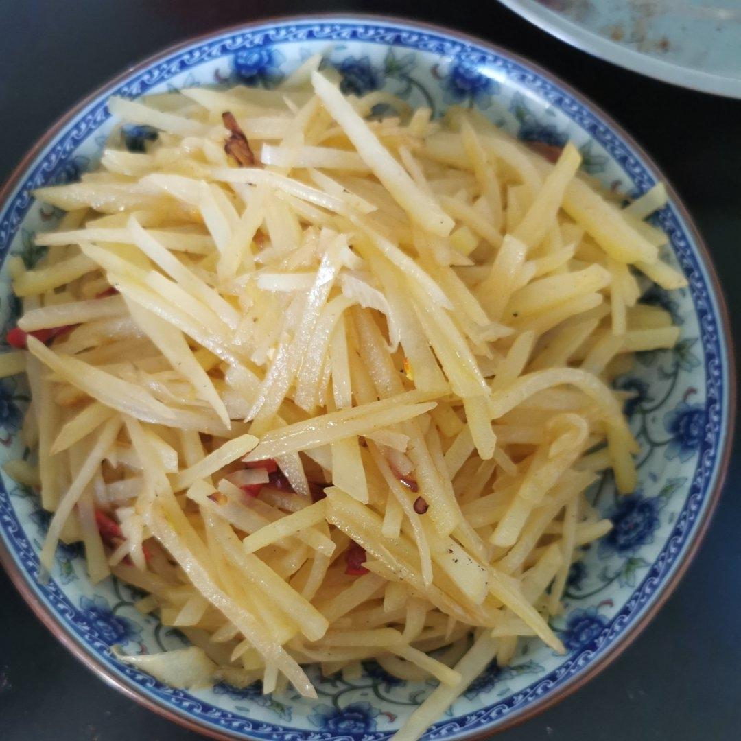 在家也能做出馆子味儿的醋溜/炝炒/酸辣土豆丝（就是那道看似简单，实则步步玄机的土豆丝）