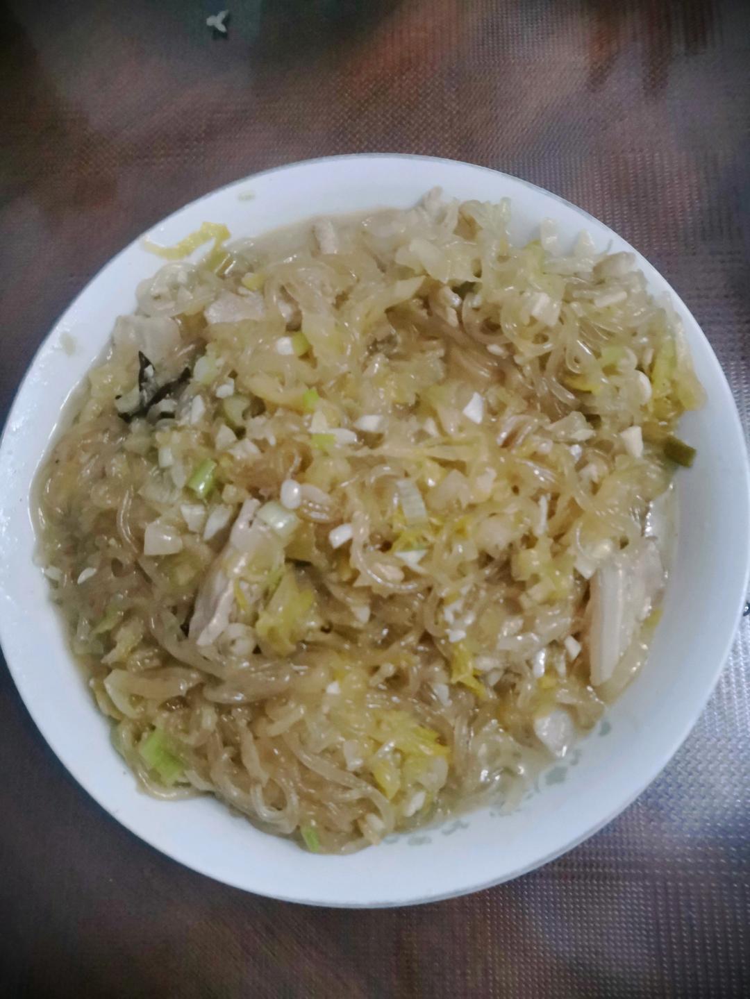 东北酸菜猪肉炖粉条
