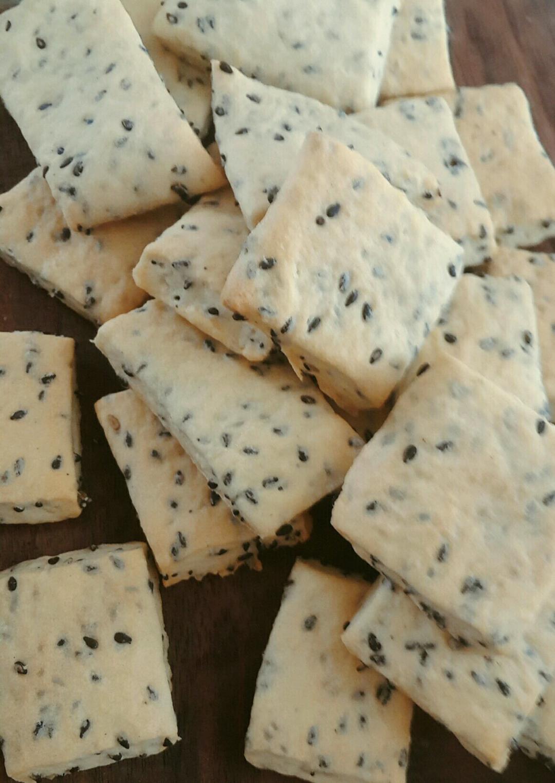 黑芝麻咸香饼干