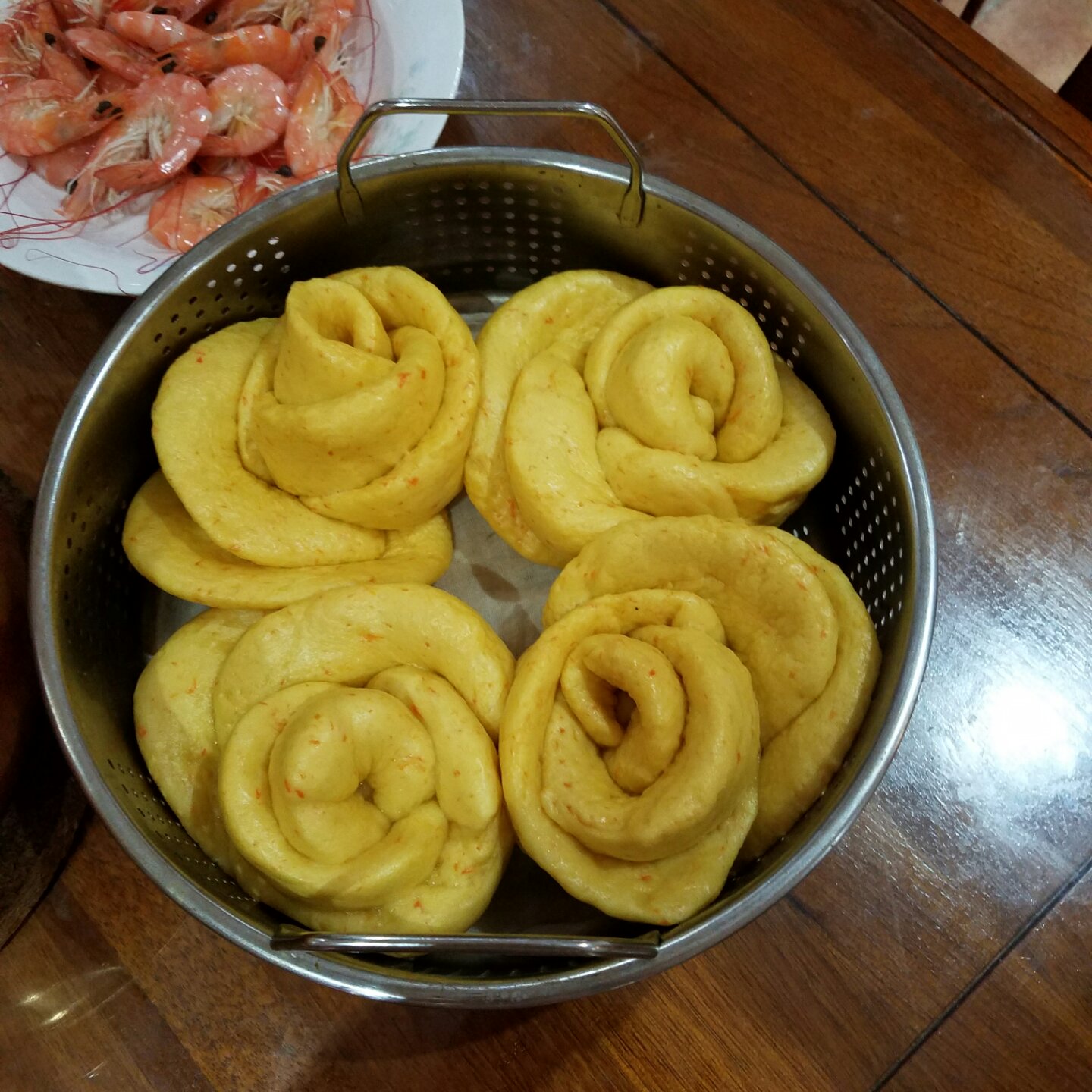 胡萝卜菠菜汁馒头