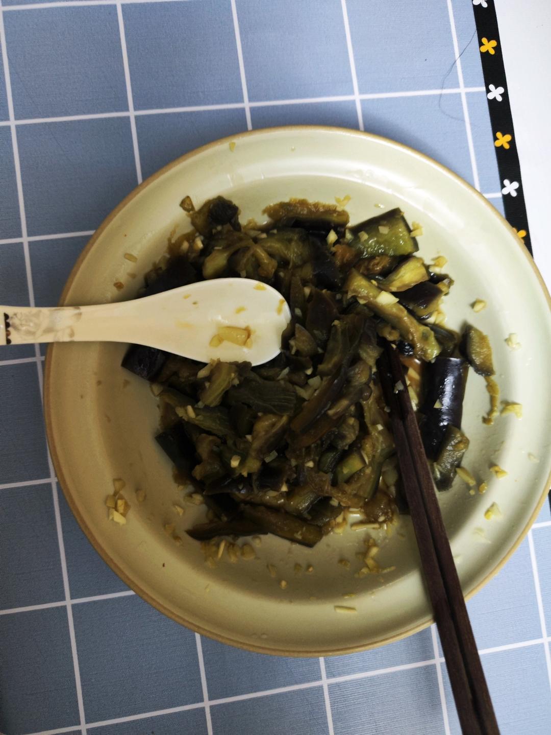 蒜香蒸茄子