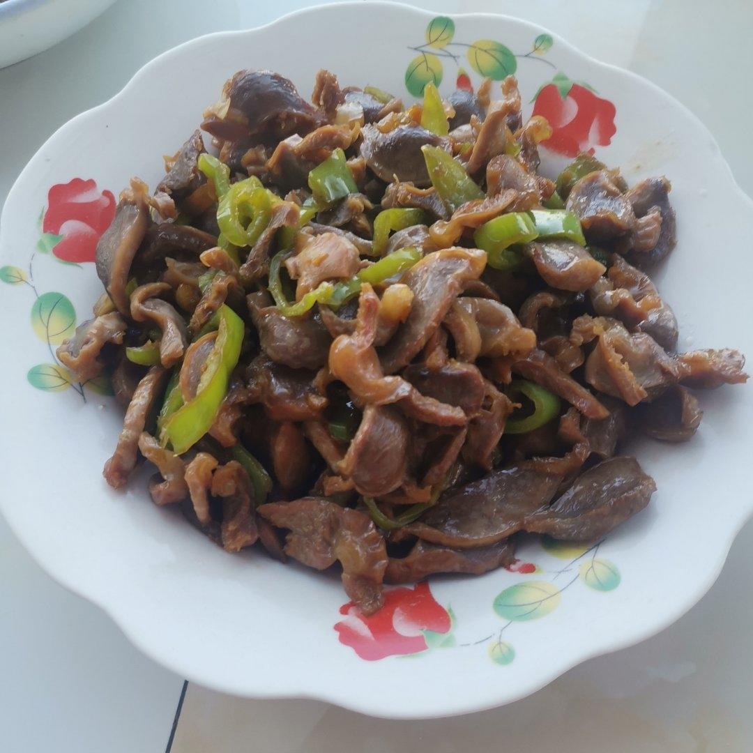 爆炒鸡胗