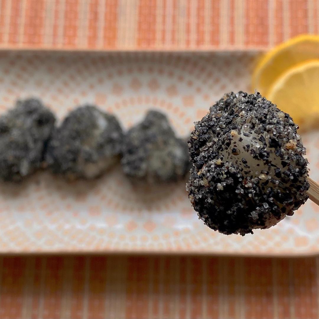 两分钟搞定黑芝麻糯米糍