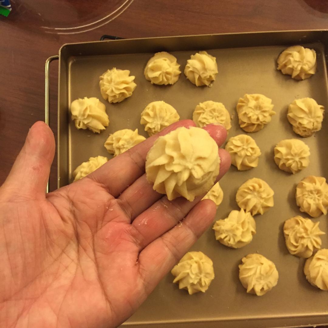 被业界猜了很久的网红牛油小花曲奇配方，酥的掉渣