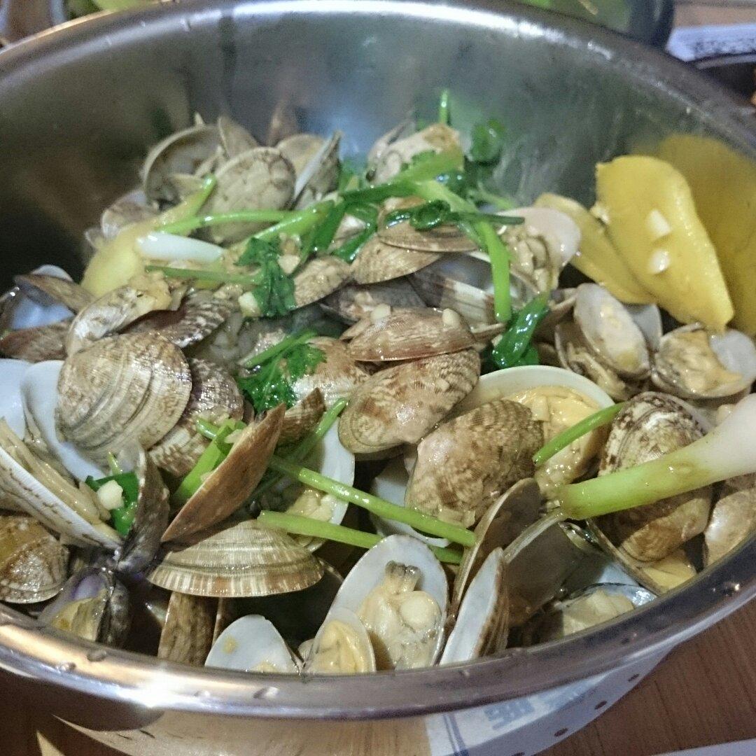 蒜香炒花甲