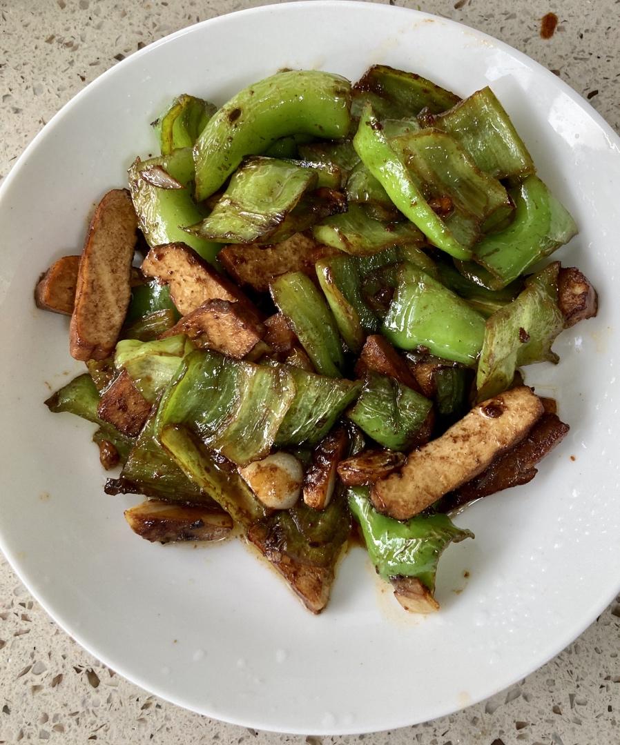 青椒炒豆腐干
