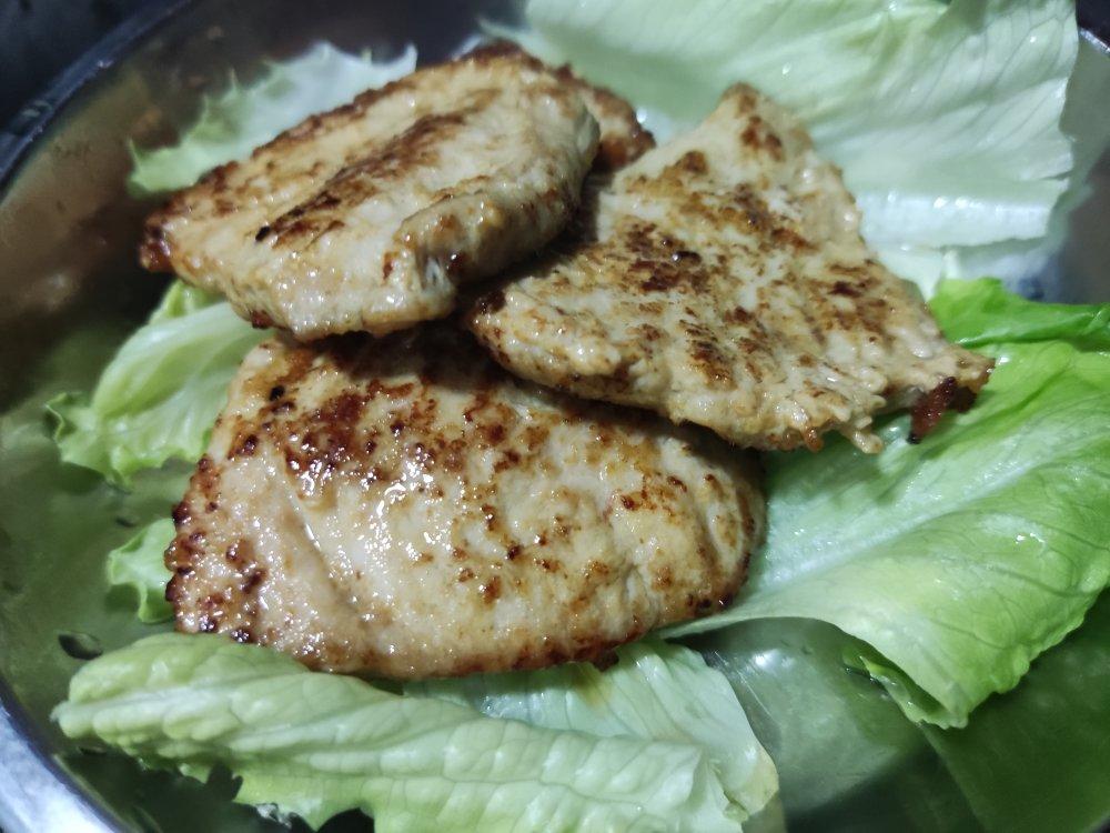 煎猪扒（超简单）和其他的猪扒在这食谱的最下面