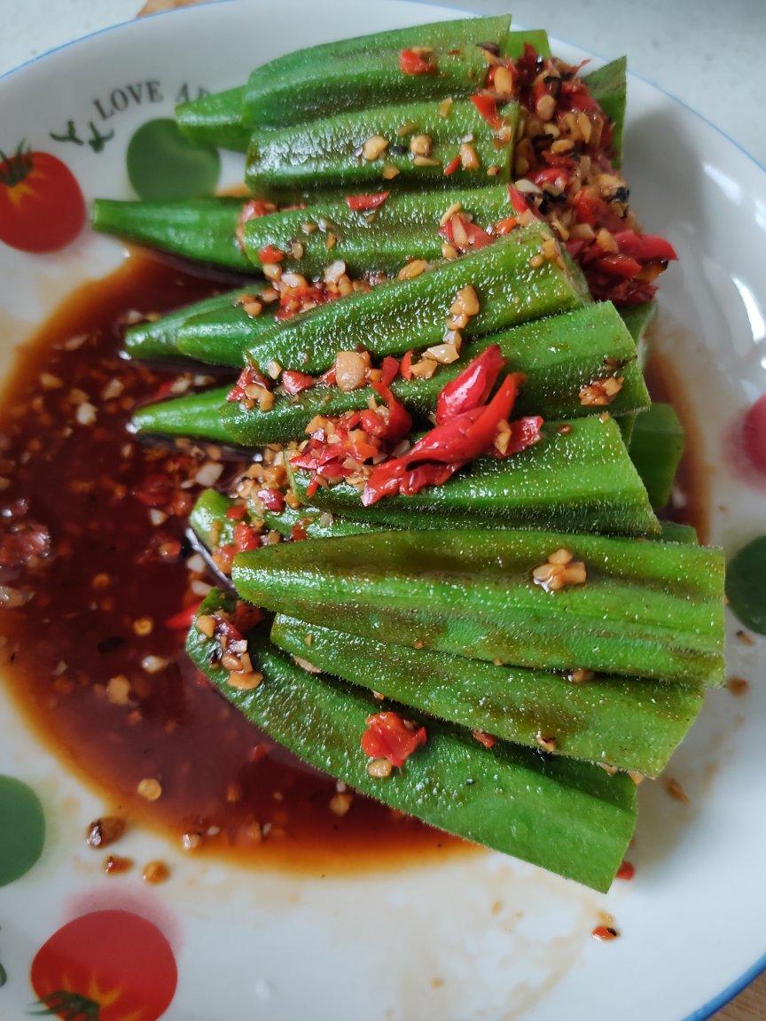 泉泉夕做的凉拌秋葵