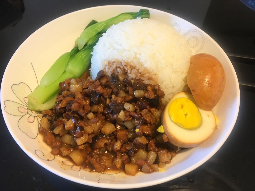 好吃到停不下来的卤肉饭