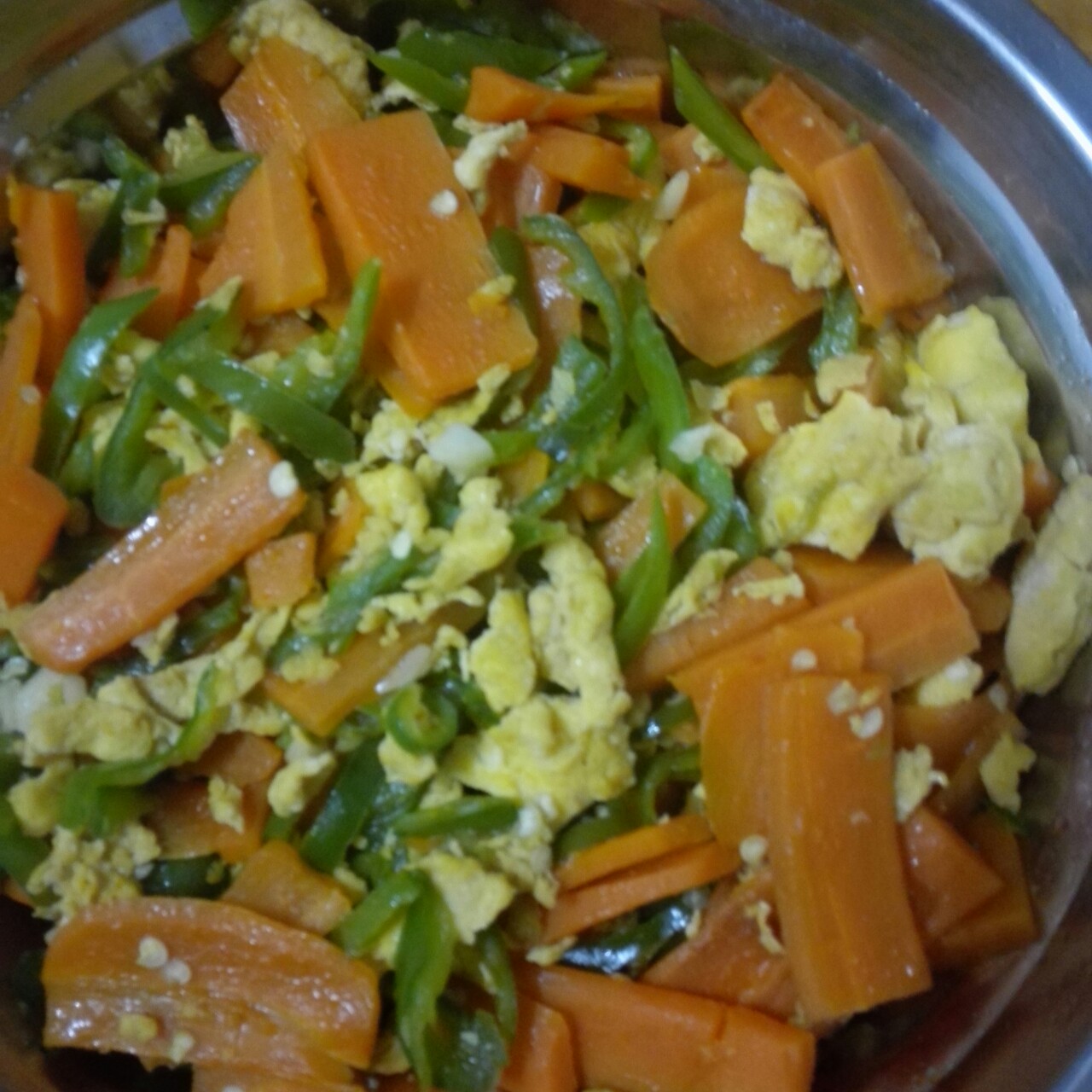 胡萝卜青椒炒肉片