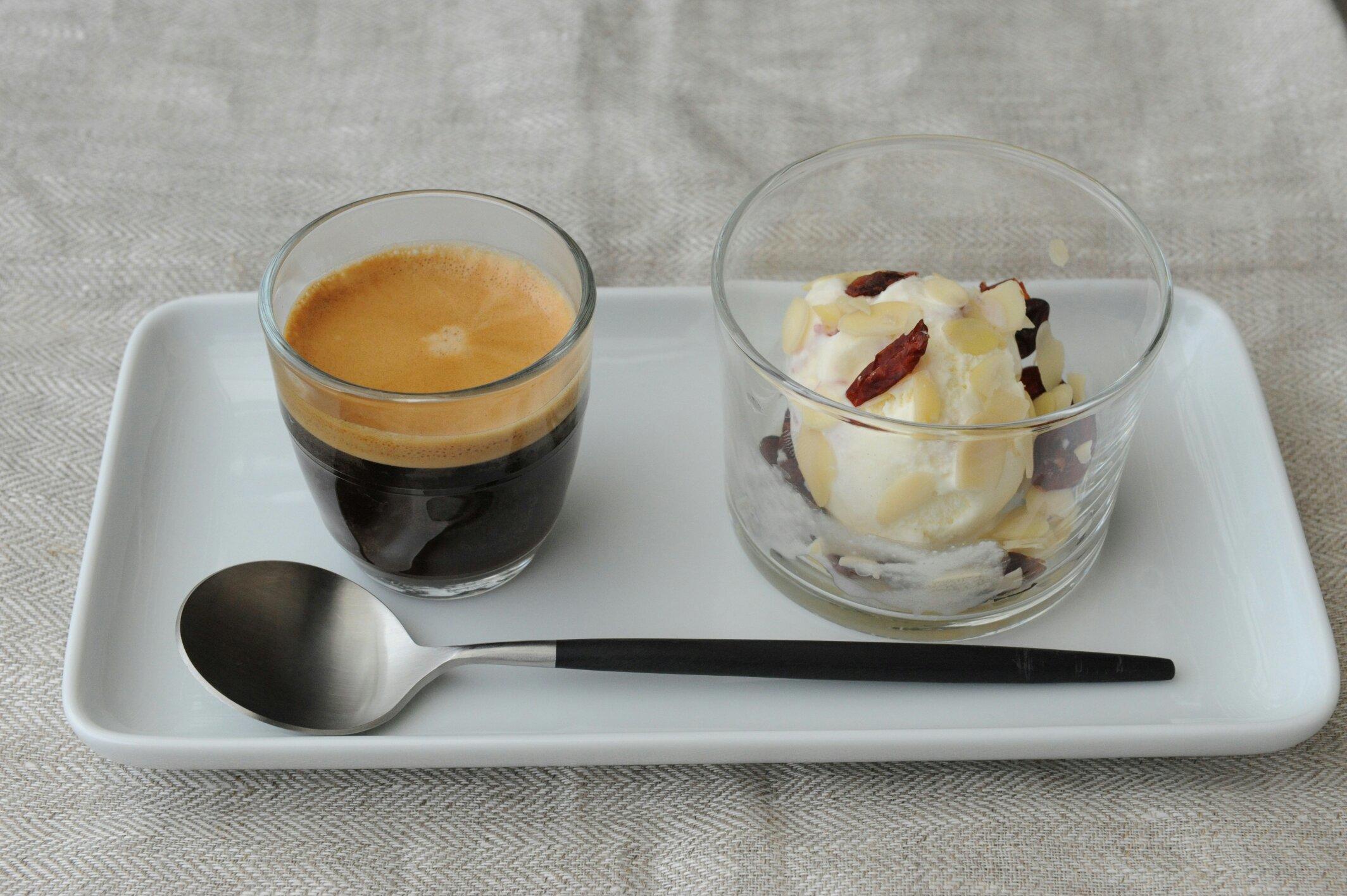 阿芙佳朵--冰淇淋与浓缩咖啡的邂逅的做法