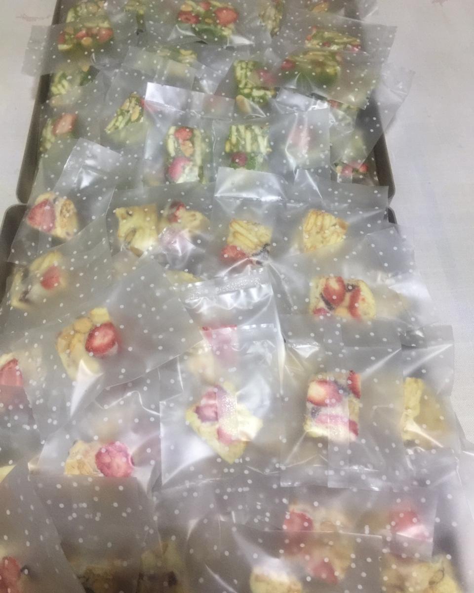 抹茶草莓雪花酥