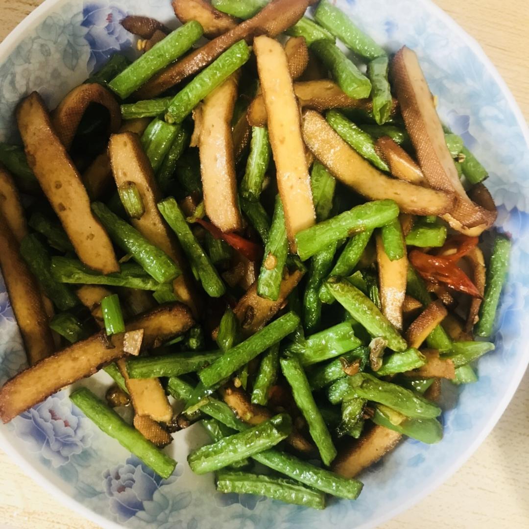 长豇豆炒香干，配饭完美