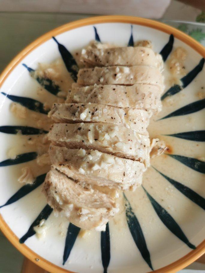 酷炫屌炸天好吃的煎鸡胸肉（香蒜蜂蜜煎鸡胸肉）